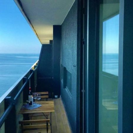 Sea Side Aparthotel In Orbi Complex Батуми Экстерьер фото