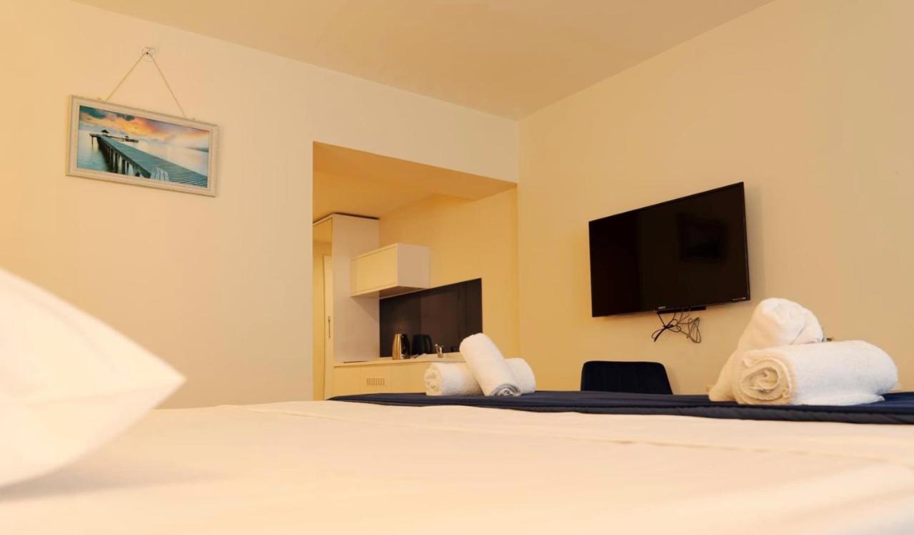 Sea Side Aparthotel In Orbi Complex Батуми Экстерьер фото