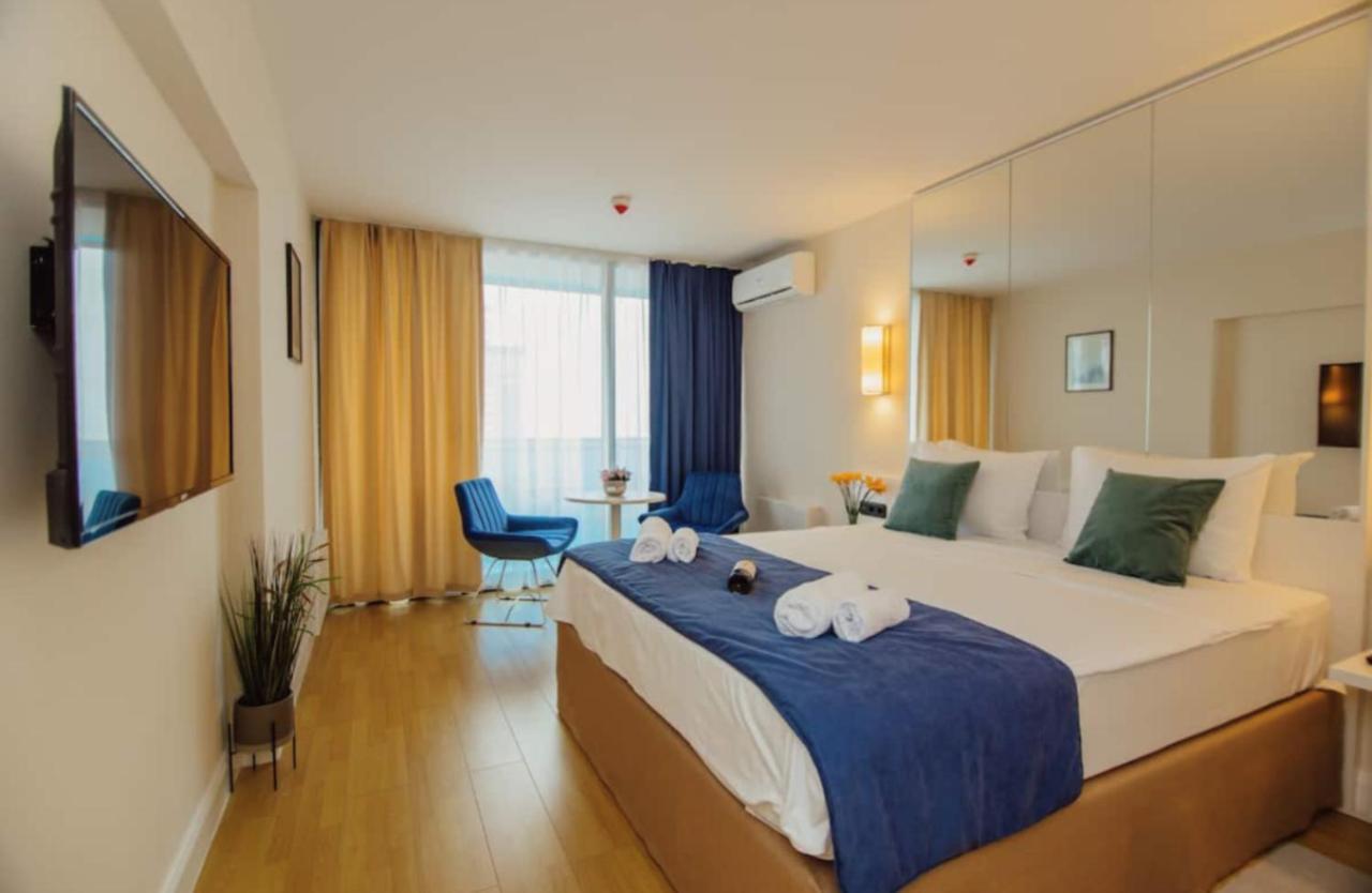 Sea Side Aparthotel In Orbi Complex Батуми Экстерьер фото