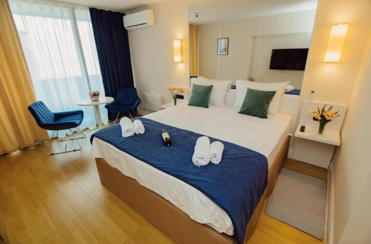 Sea Side Aparthotel In Orbi Complex Батуми Экстерьер фото