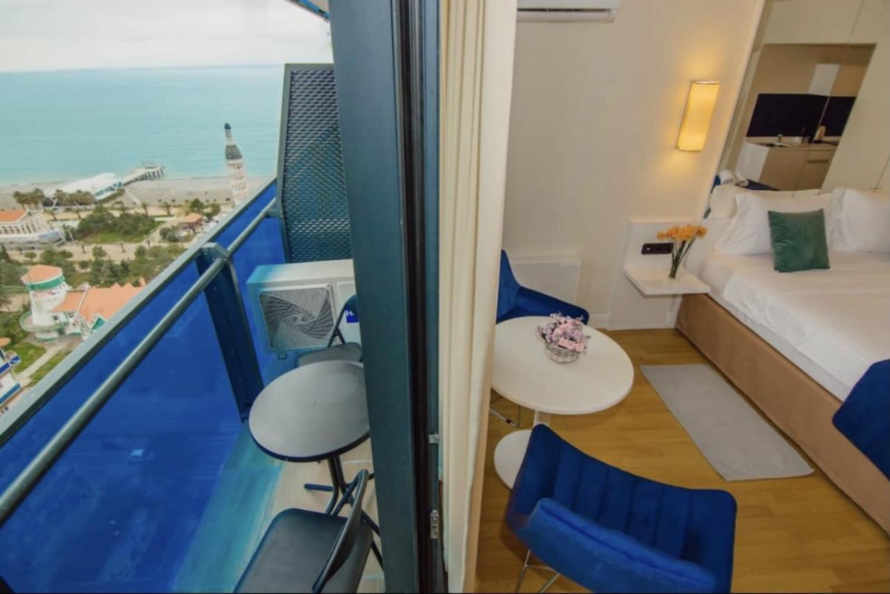 Sea Side Aparthotel In Orbi Complex Батуми Экстерьер фото