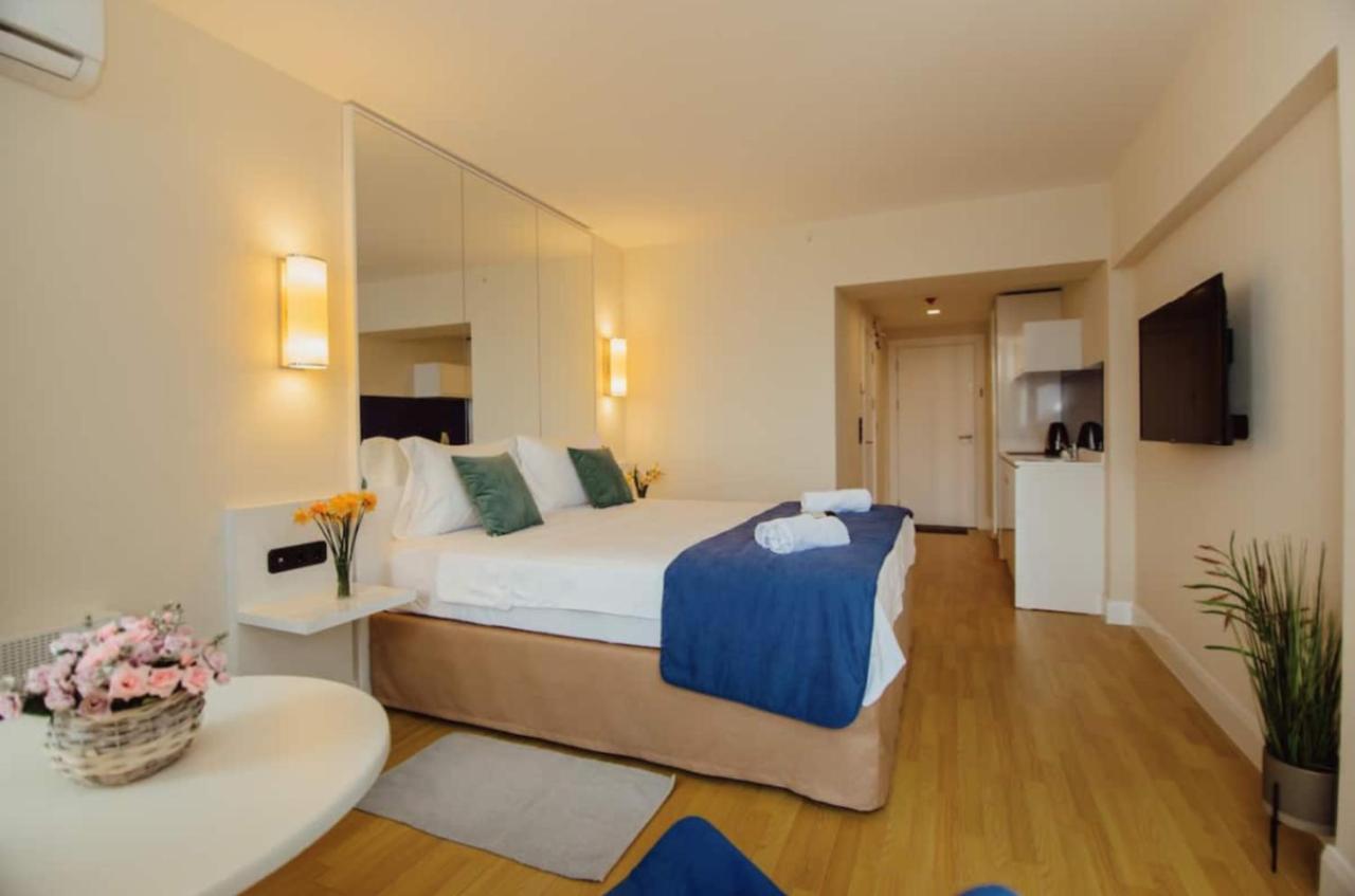 Sea Side Aparthotel In Orbi Complex Батуми Экстерьер фото